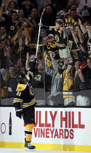 Savard’s Stick Pic Not Surprising
