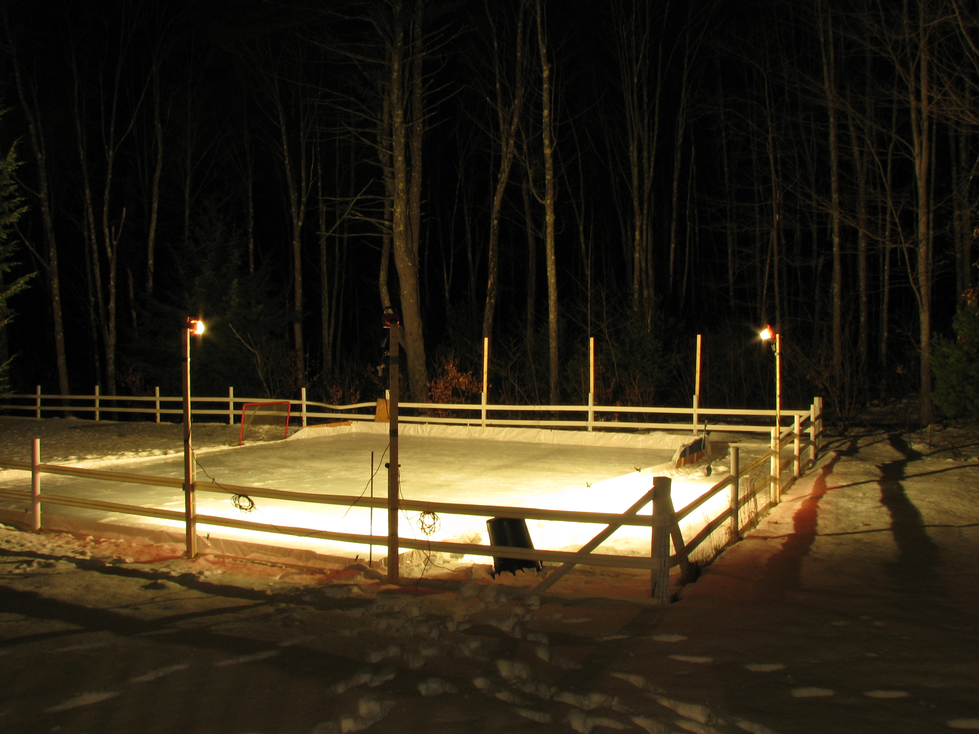 How To Build A 24’x40′ Backyard Rink For Under $250